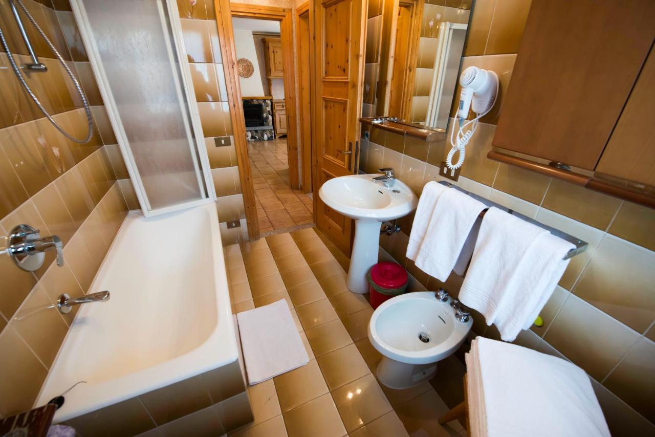 Casa Guana Apartment Livigno Bagian luar foto